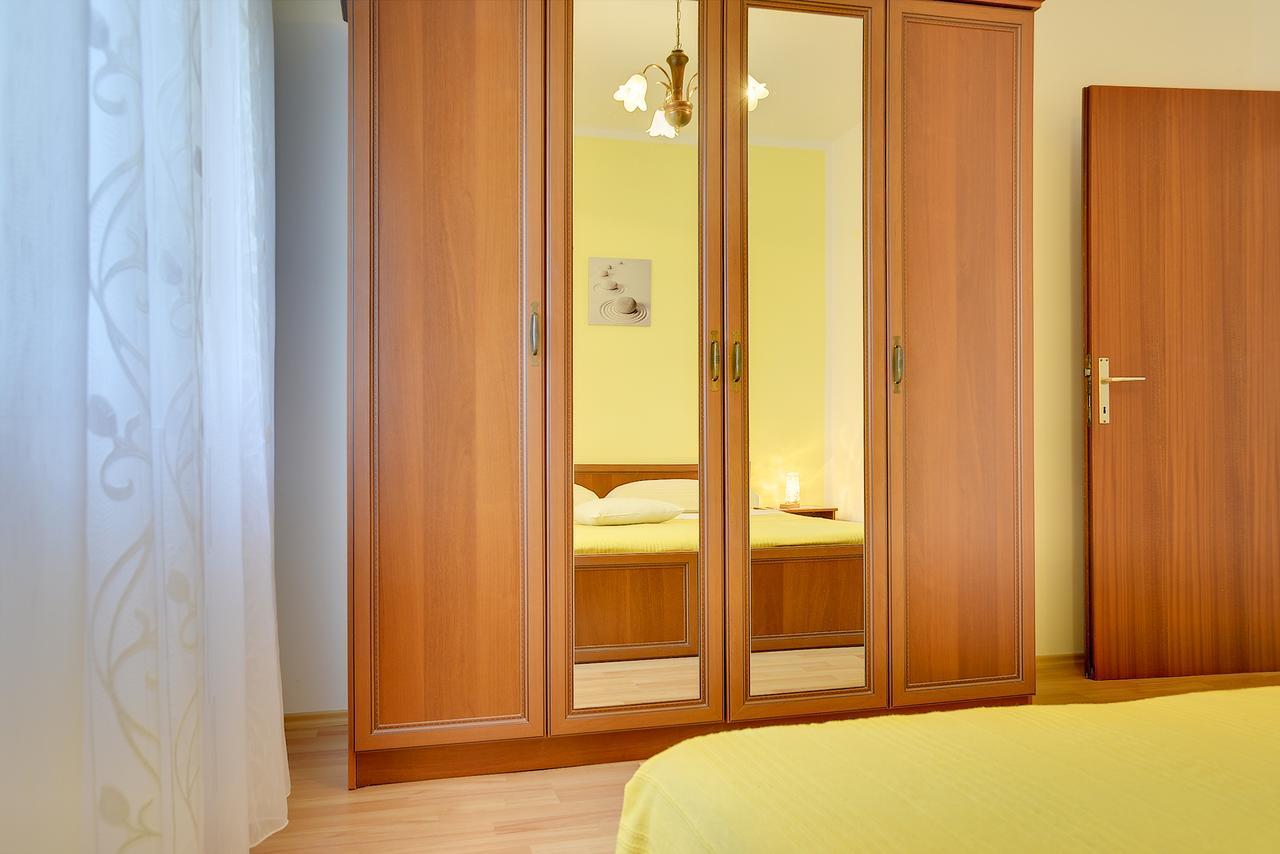 Apartments Danilo เมดูลิน ภายนอก รูปภาพ